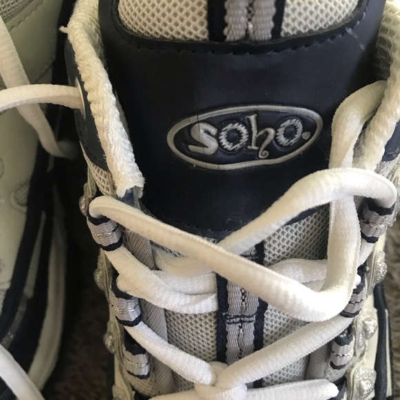 Women’s Soho Tennis Shoes | Size 9 - Picture 12 of 12